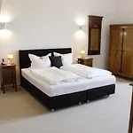 Biohotel Schloss Kirchberg 4*