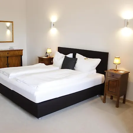 Biohotel Schloss Kirchberg Отель