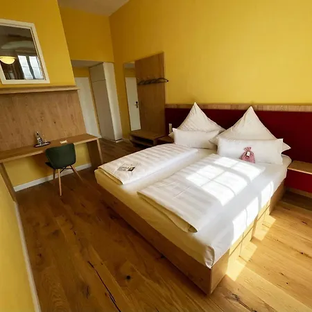 Biohotel Schloss Kirchberg Hotel