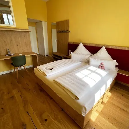 Biohotel Schloss Kirchberg Hotel 4*