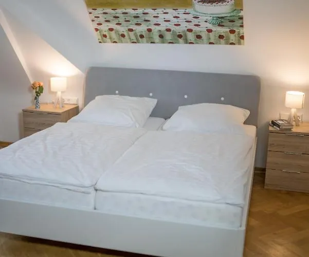 Biohotel Schloss Kirchberg Отель