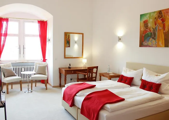 Biohotel Schloss Kirchberg Отель