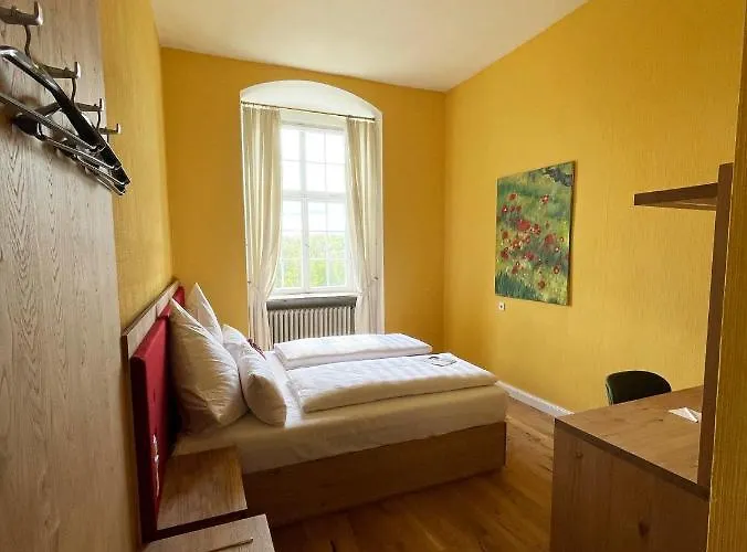 Biohotel Schloss Kirchberg Отель Kirchberg an der Jagst